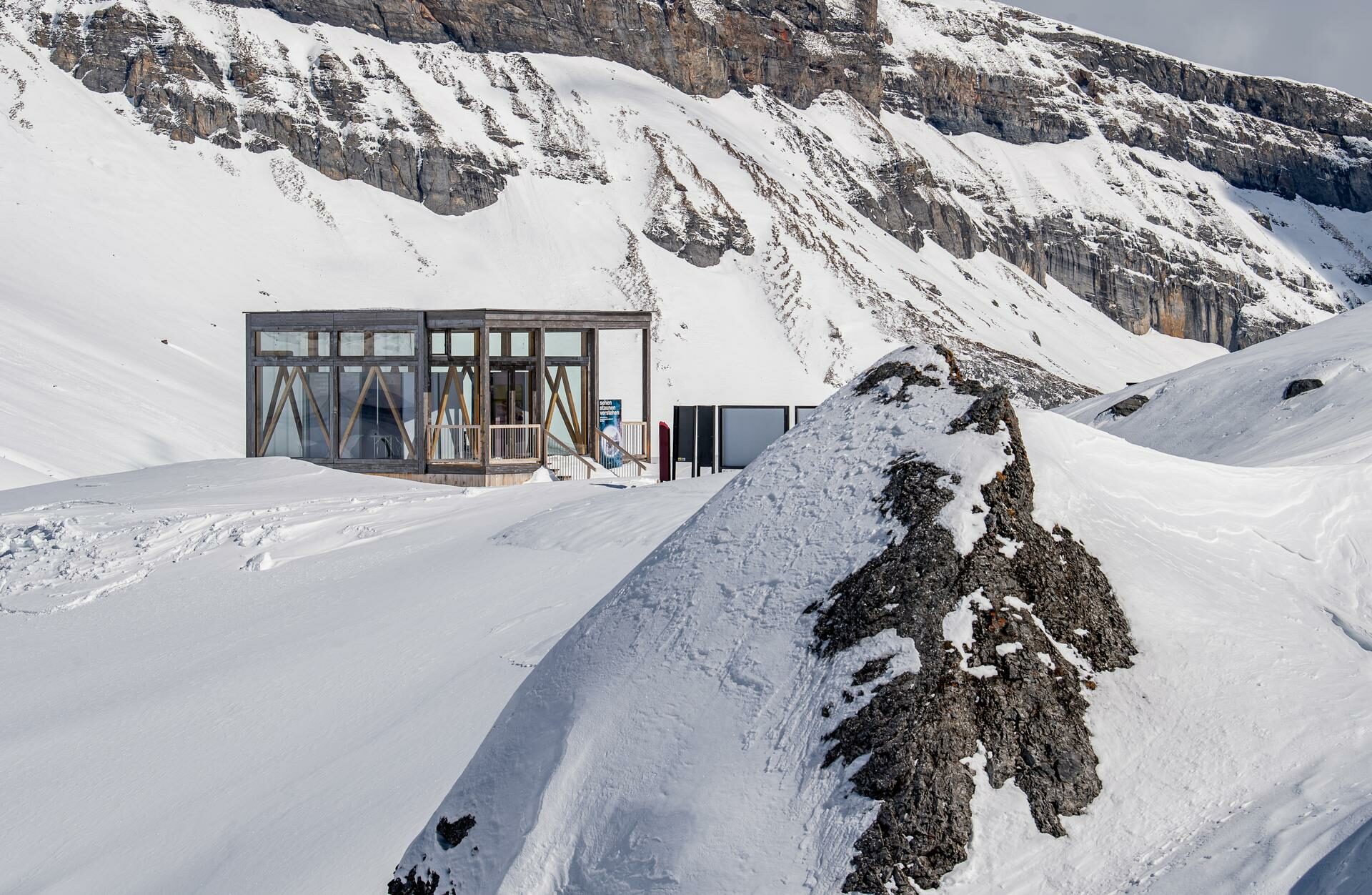 The Visitor Pavilion is also open for you in winter.